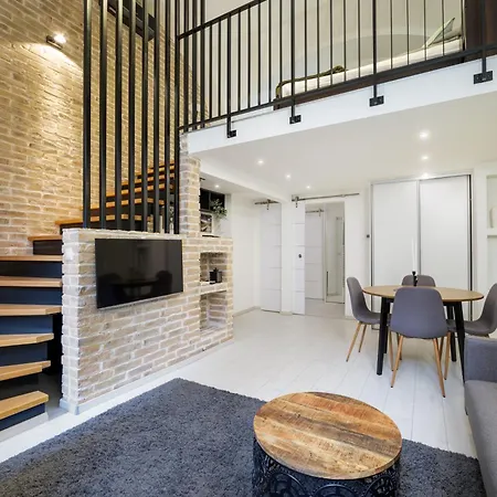شقة Cosy Home-apartment In Liszt Ferenc *